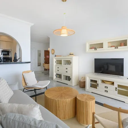 Penthouse Over The Sea Apartament *