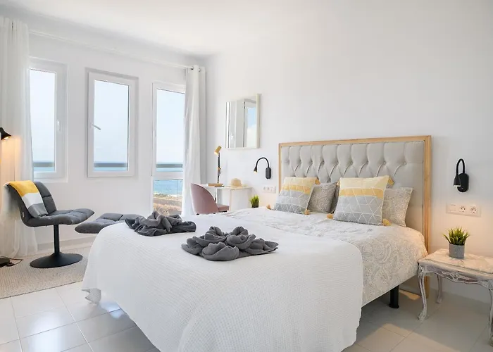 شقة Penthouse Over The Sea *