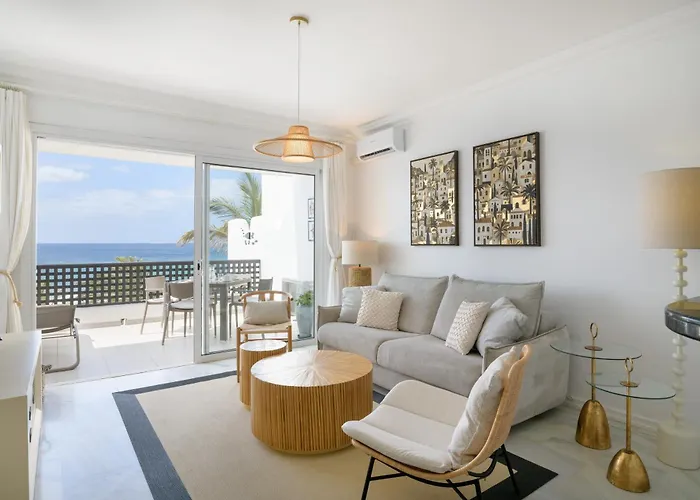 Penthouse Over The Sea * كوستا تاغيسي